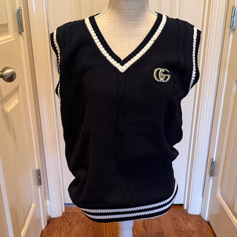 NWT Navy Blue Sleeveless Sweater Vest